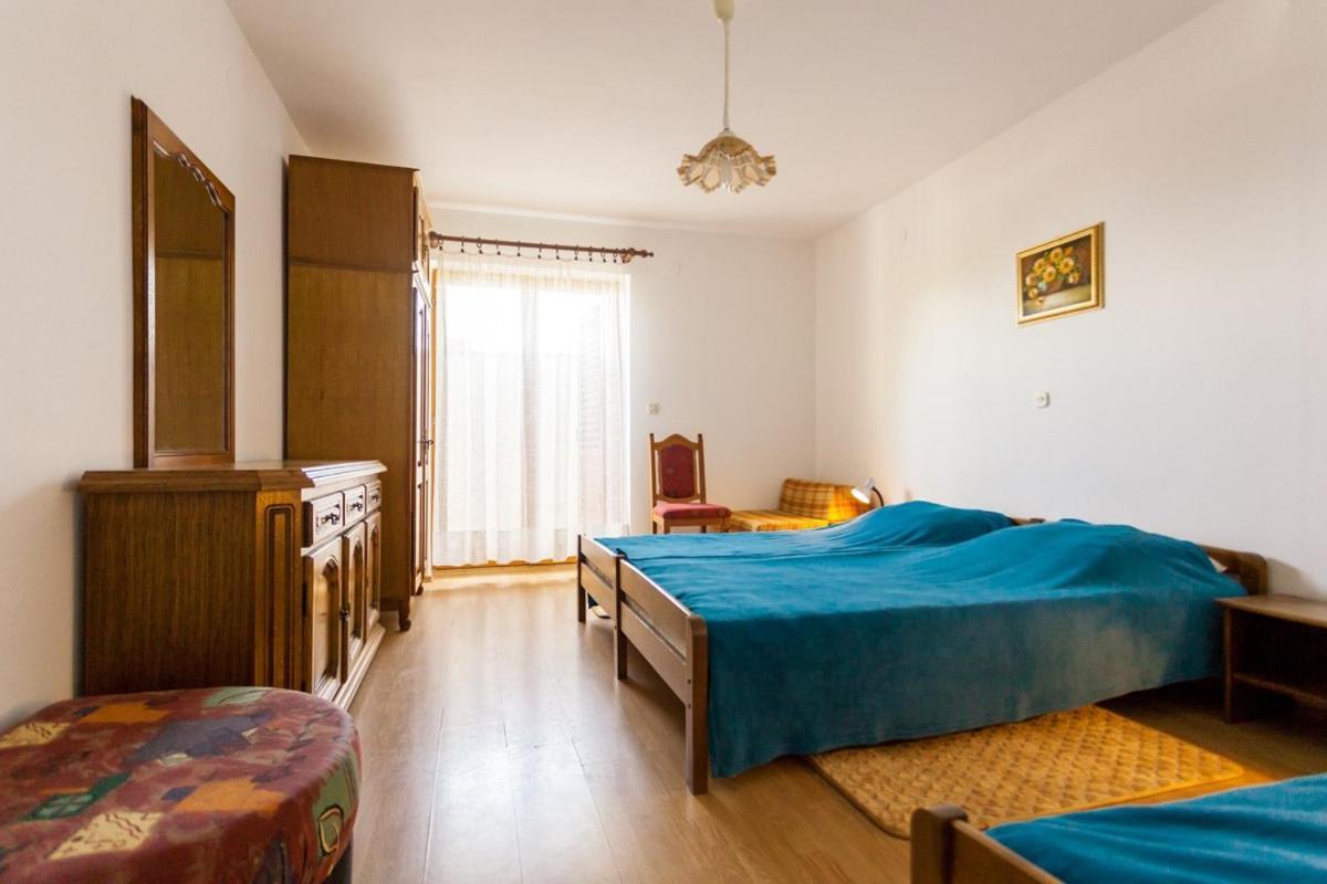 Apartments Magdalena Malinska Exterior photo